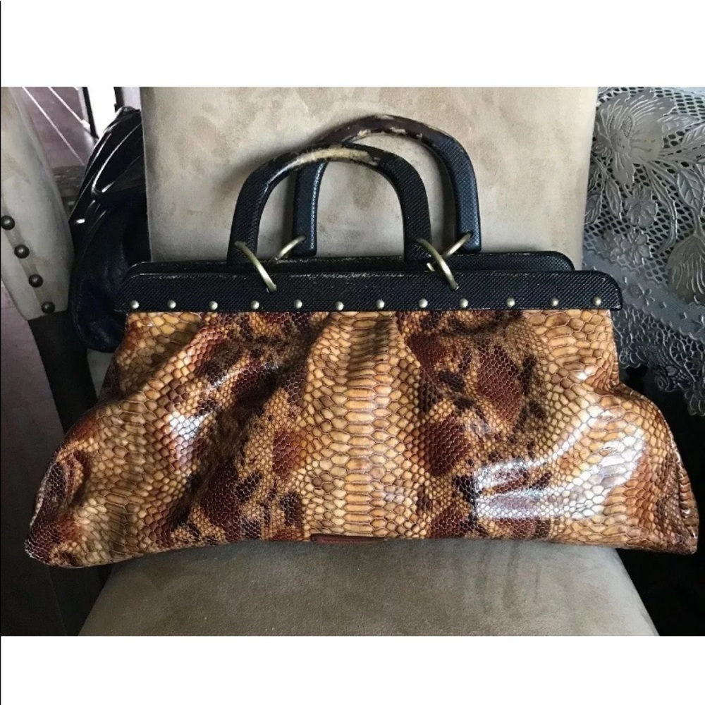 Gucci style Adrienne Vittadini large frame bag
